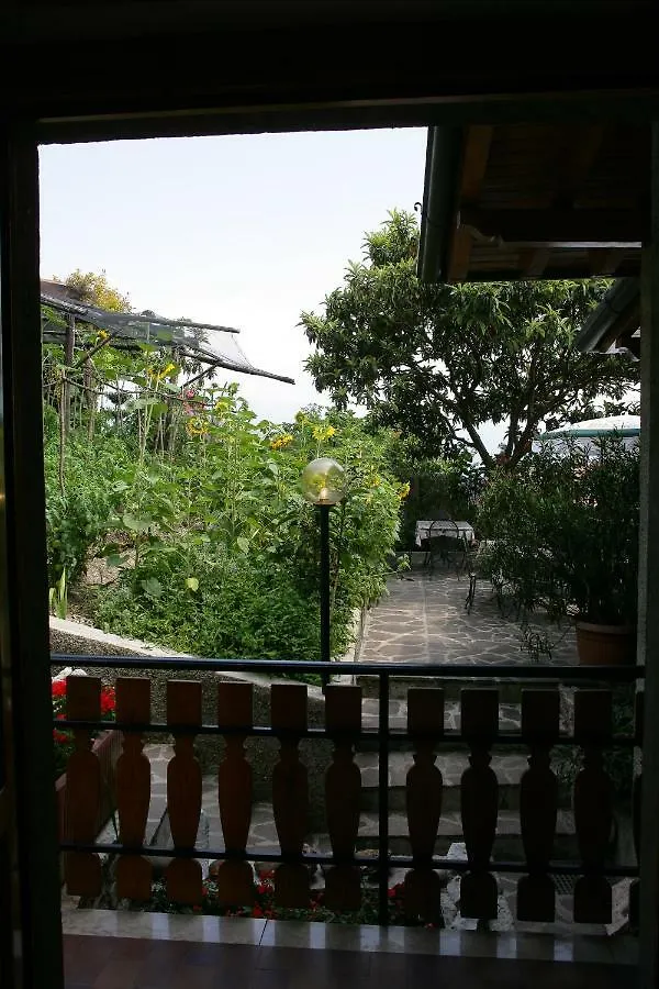 Appartamenti Serena - Nonna Elvira Gargnano Italy